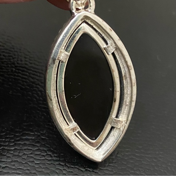 Vintage 925 Signed Sterling Silver  Teardrop Oval Black Onyx Leaf Pendant 14.5g - Picture 14 of 15